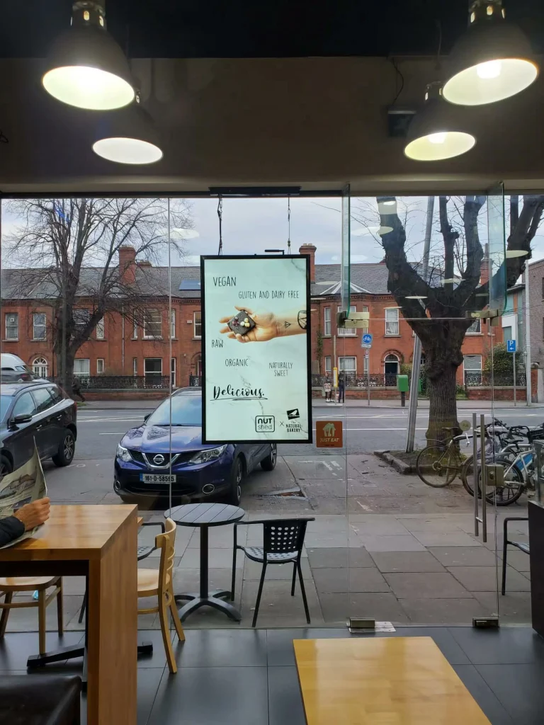 A Practical Guide to Boosting Your Digital Signage Strategy – Tips for U.S. Businesses